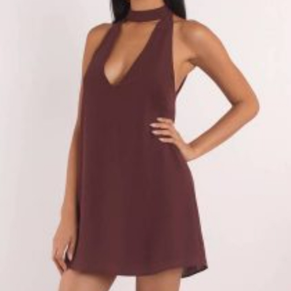 TOBI MINI DRESS COLOR BROWN WITH TWO SLEEVELESS OPENINGS THIS BEAUTIFUL